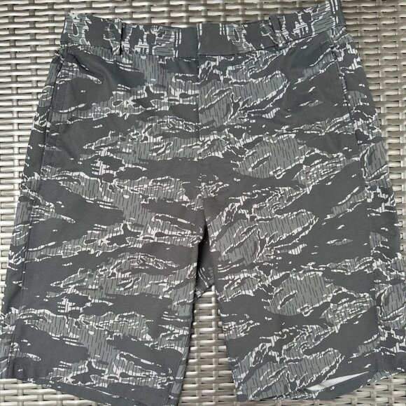 Men's NIKE Dri-Fit Stretch Flat Front Golf Short Black/Grey Patterned - 30 - Picture 4 of 4